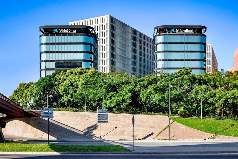 Foto ea95be98-0682-433a-9e6e-ec17b696930e. Rent office space with heating in La Bordeta Barcelona