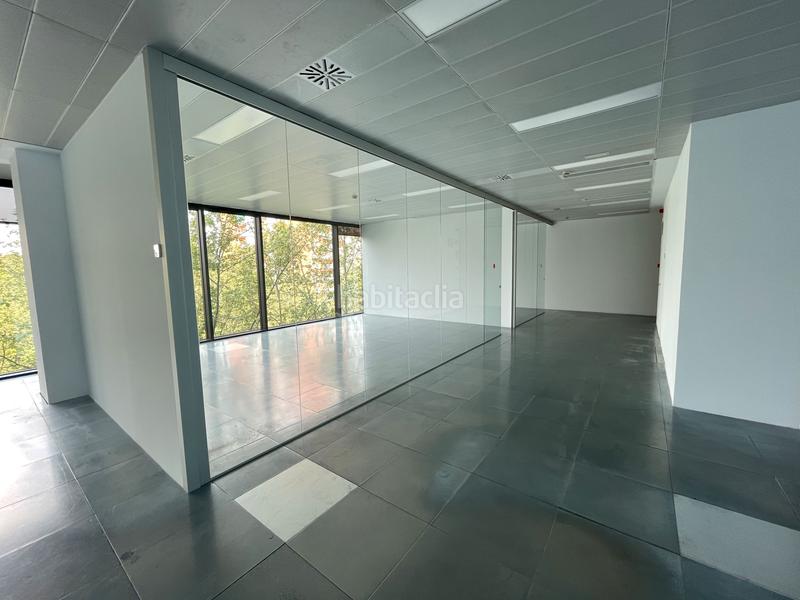 Foto 3f456c9f-52d2-49bc-9197-d06b562d8f18. Rent office space with heating in Diagonal Mar i el Front Marítim del Poblenou Barcelona