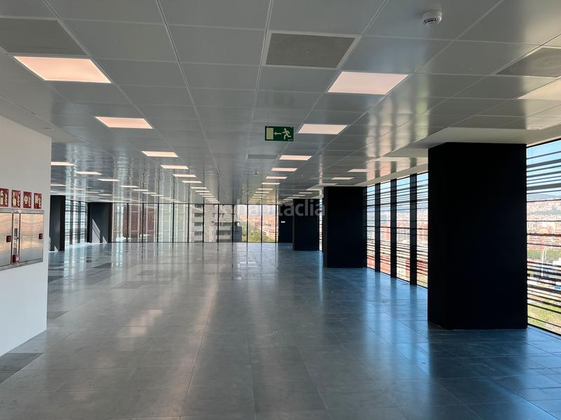 Foto 6579f139-1698-401a-8f43-c83517f6cb81. Miete büro mit heizung in Poblenou Barcelona