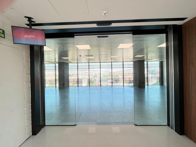 Foto c4d81e1f-1157-4b0d-82b8-834e370f5b58. Alquiler oficina en distrito @22 en Poblenou Barcelona
