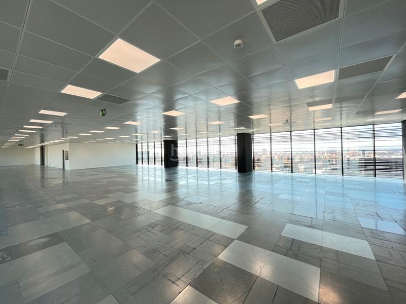 Foto 7d34c69d-7cb0-4102-9396-c3675c5a3e6c. Rent office space with heating in Poblenou Barcelona