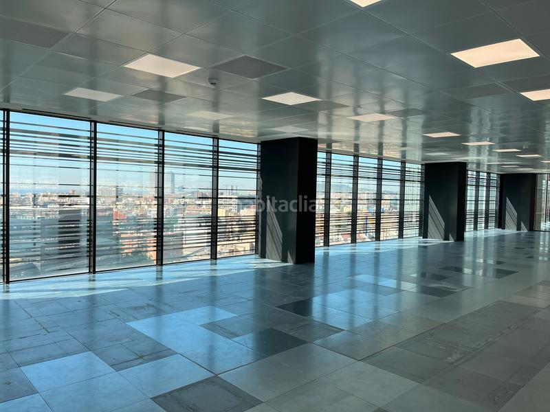 Foto 7b9a0e41-2951-4f23-8427-bfce20bc8d11. Location bureau avec chauffage dans Poblenou Barcelona