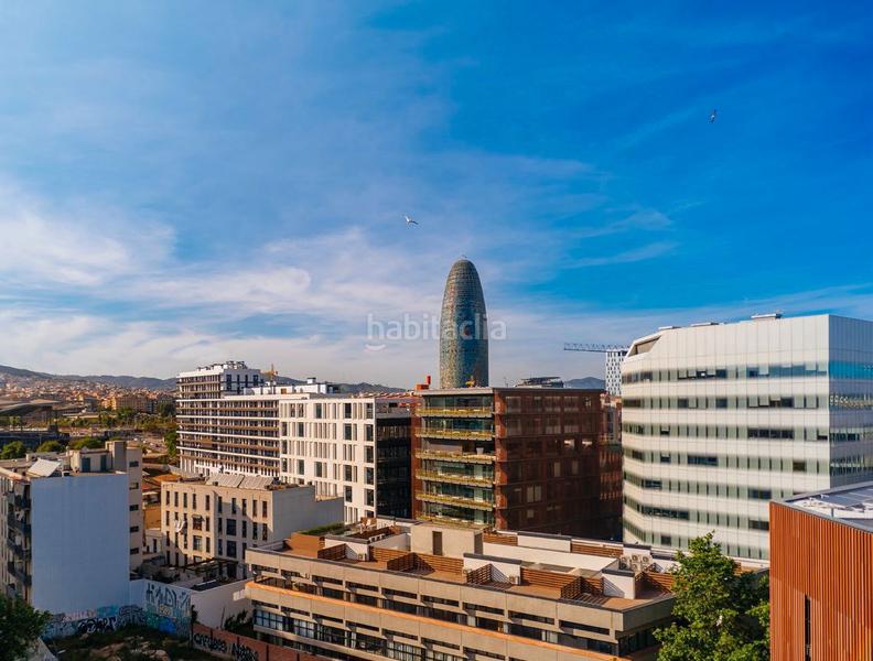 Foto baebccc9-2293-4e94-a4b0-3130f3785496. Location bureau avec chauffage dans El Parc i la Llacuna del Poblenou Barcelona