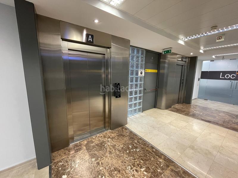 Foto d75568b3-d3f3-4dbb-abe3-a03e2c9e5548. Location bureau avec chauffage dans Centre Sant Just Desvern