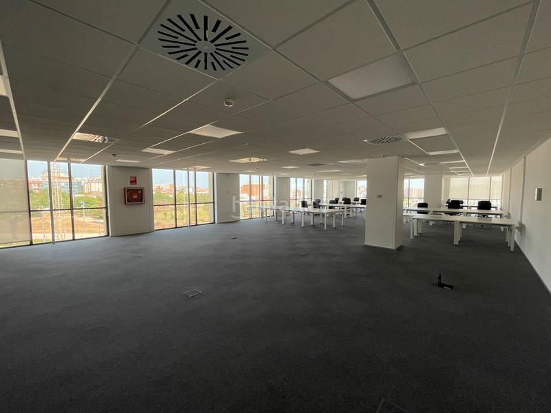 Foto 5d119c61-f957-48fa-b7be-06ab84f90ae7. Rent office space with heating in Centre Sant Just Desvern