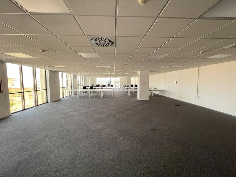 Foto bc1e50cf-dbc6-4f57-a969-58cac352a6dd. Rent office space with heating in Centre Sant Just Desvern