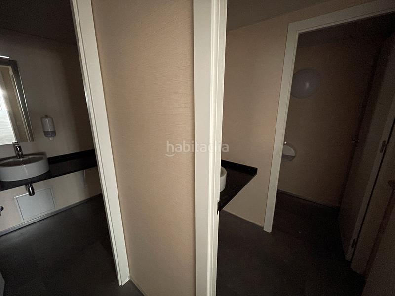 Foto c8395dd1-adc1-4a21-ab7f-7560be76c2b4. Alquiler oficina en Centre Sant Just Desvern