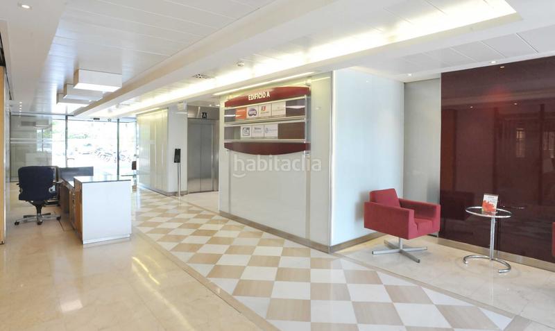 Foto e0f71f33-20b2-486b-b1ec-b083490378cd. Alquiler oficina en Centre Sant Just Desvern