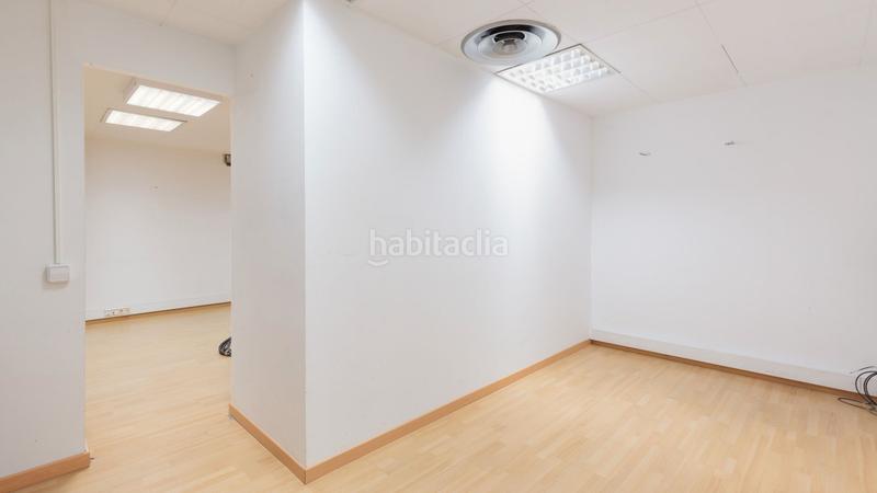Foto b2679e16-32ba-4818-b712-f97972bd94b6. Location bureau avec chauffage dans La Nova Esquerra de l´Eixample Barcelona