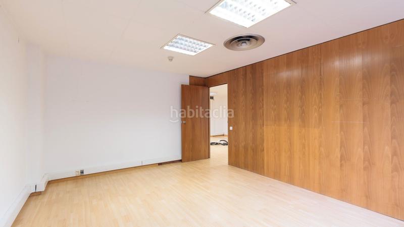Foto 429b29d3-bb1f-490e-b869-1318e3e7eed8. Miete büro mit heizung in La Nova Esquerra de l´Eixample Barcelona