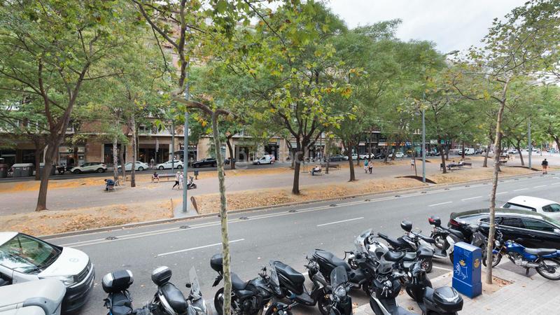 Foto 9f17e2b7-777e-4c78-83d0-9861bccda150. Miete büro mit heizung in La Nova Esquerra de l´Eixample Barcelona