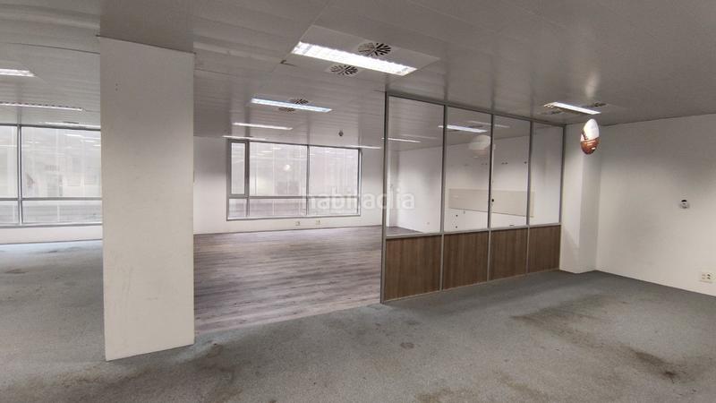 Foto 8fa5915e-905c-458c-8ca1-95272e4715f4. Affitto ufficio con riscaldamento in Provençals del Poblenou Barcelona