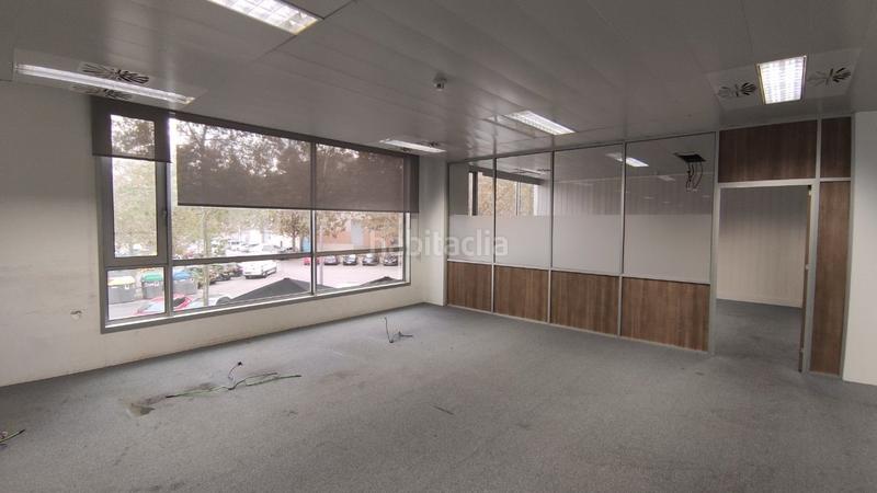 Foto 866dba6a-8390-40e2-9a7a-d05a318006e9. Rent office space with heating in Provençals del Poblenou Barcelona