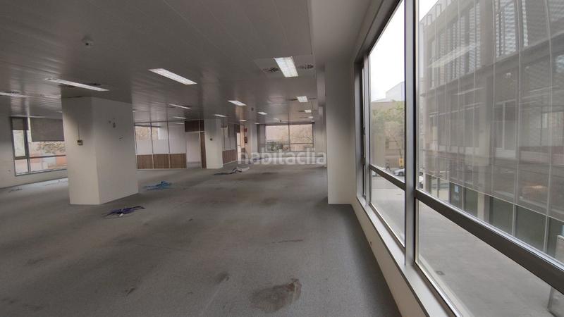Foto e2a3075c-c9dd-49c5-8d3f-fced66c3b770. Rent office space with heating in Provençals del Poblenou Barcelona