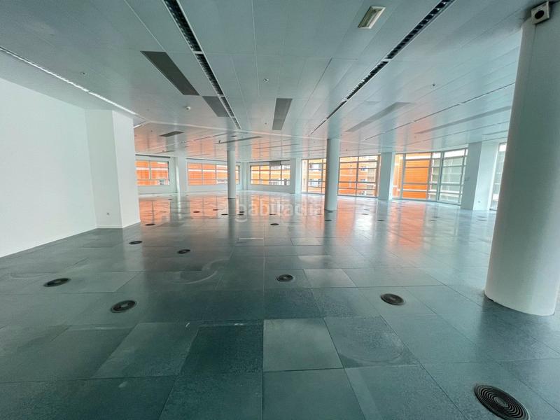 Foto 23351902-c21f-4e99-8ecf-ca628f61a57e. Miete büro mit heizung in El Parc i la Llacuna del Poblenou Barcelona