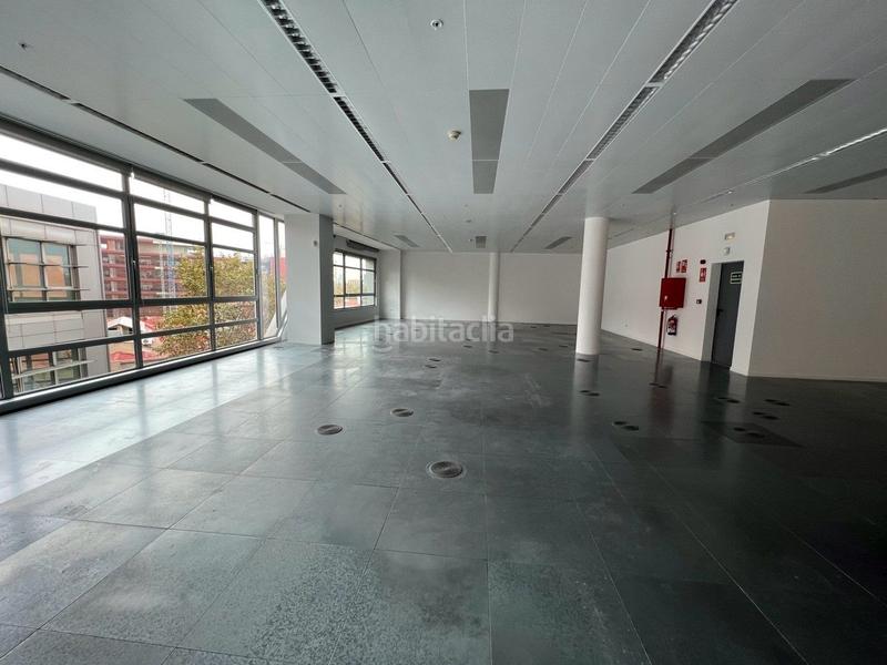 Foto 28267566-b0f4-41f6-94eb-7e98105dd63e. Miete büro mit heizung in El Parc i la Llacuna del Poblenou Barcelona