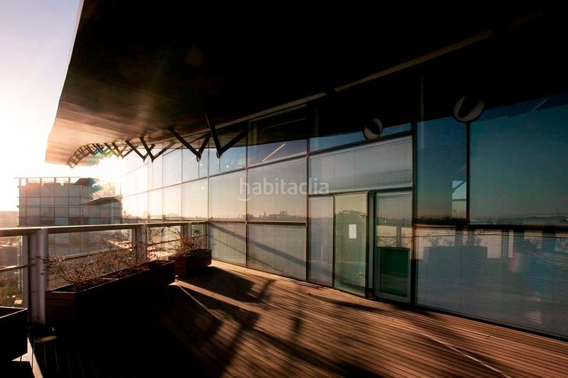 Foto c1d446b0-6ec4-4ae9-938c-7ff616e7a78c. Location bureau avec chauffage dans Zona Franca - Port Barcelona