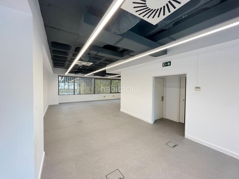 Foto 2437648e-8389-4b48-8da3-eb75dcfd0217. Rent office space with heating in El Parc i la Llacuna del Poblenou Barcelona