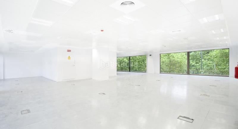 Foto e7644f4f-41d2-49b4-b029-5d35661fe1d4. Rent office space with heating in El Parc i la Llacuna del Poblenou Barcelona