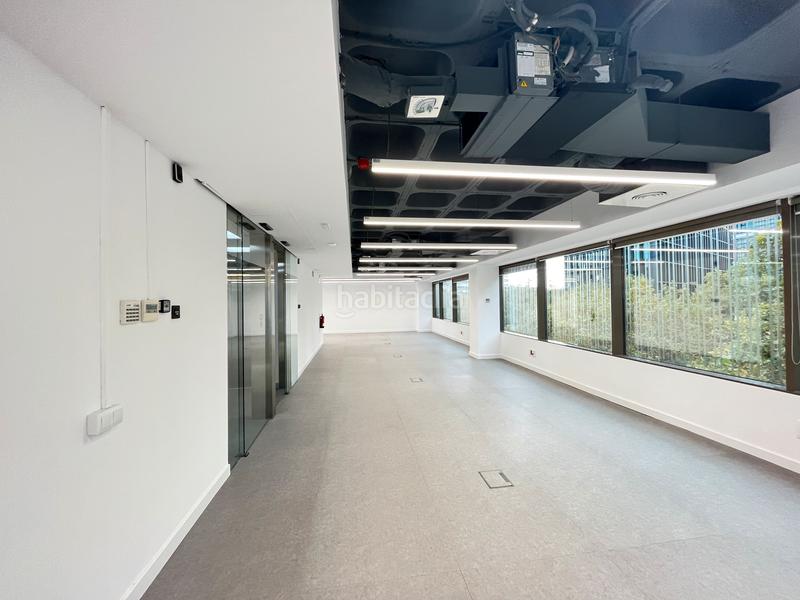 Foto ec143418-006b-420f-b6aa-b812119700b6. Rent office space with heating in El Parc i la Llacuna del Poblenou Barcelona