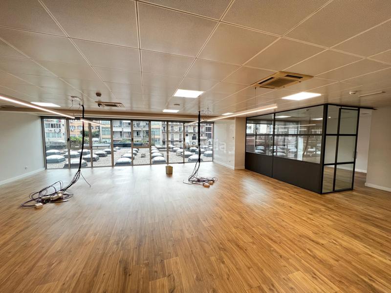 Foto 35622bcb-f04e-48ff-8cbd-b3c698153d4a. Miete büro mit heizung in Dreta de l´Eixample Barcelona