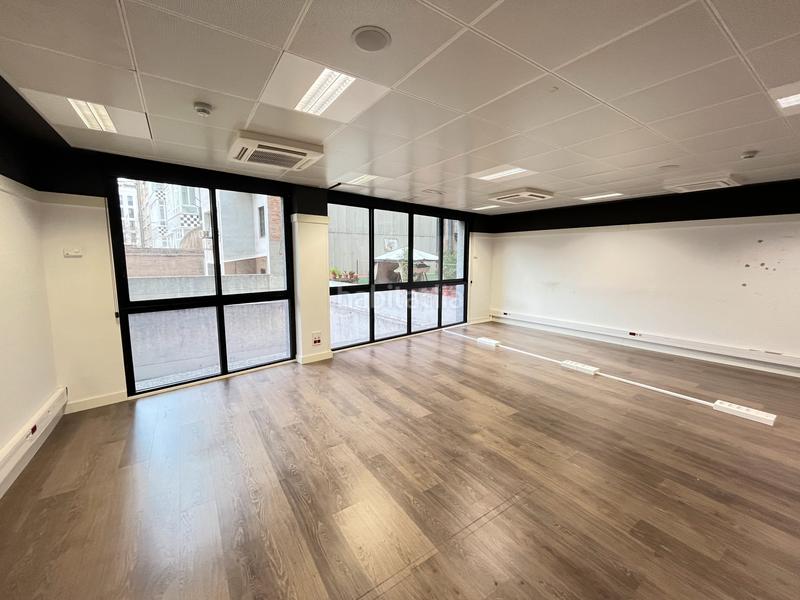 Foto 9c292077-227b-49d9-b232-1f0cd0902666. Rent office space with heating in L´Antiga Esquerra de l´Eixample Barcelona