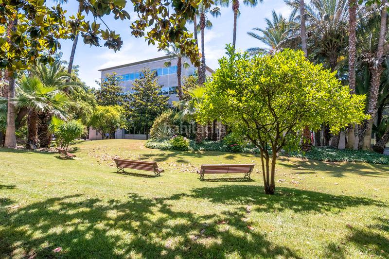 Foto b38c725e-5e1f-498f-99d5-babfb8f89cd2. Location bureau dans Almeda - El Corte Inglés Cornellà de Llobregat