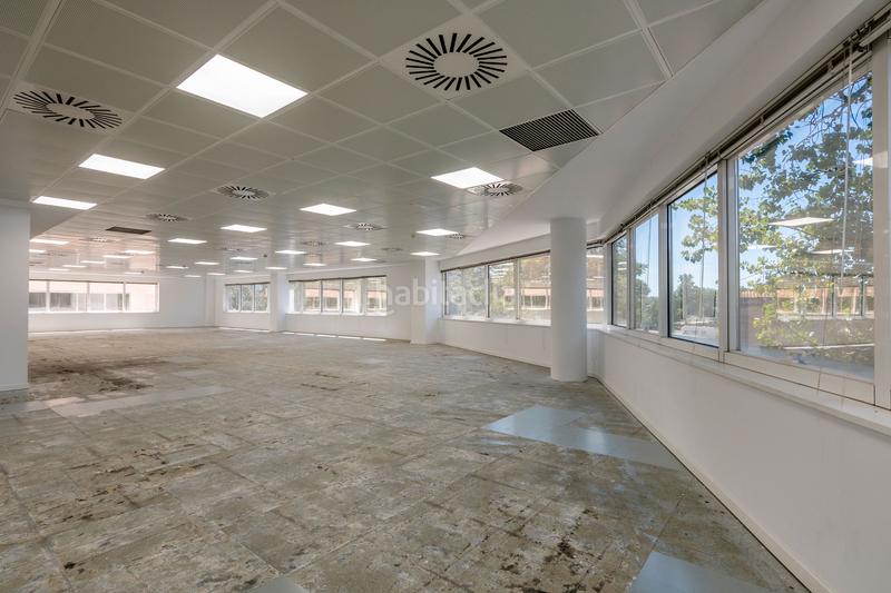 Foto 883b3aa2-3ce2-4493-9874-0708daaf030e. Rent office space in Almeda - El Corte Inglés Cornellà de Llobregat