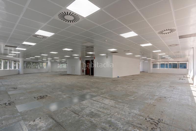 Foto 8aa2bbc8-0a64-4e15-afe1-5426001b45c6. Rent office space in Almeda - El Corte Inglés Cornellà de Llobregat