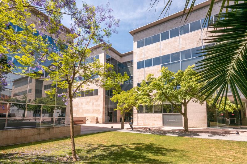 Foto 9686e6ce-9f7e-4dd4-8786-8dd19dc9986e. Rent office space in Almeda - El Corte Inglés Cornellà de Llobregat