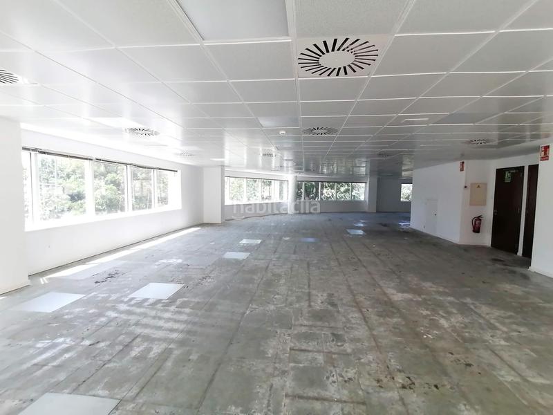 Foto d52a4e48-9d3d-49a7-8b61-7bd4b6ddd454. Rent office space in Almeda - El Corte Inglés Cornellà de Llobregat