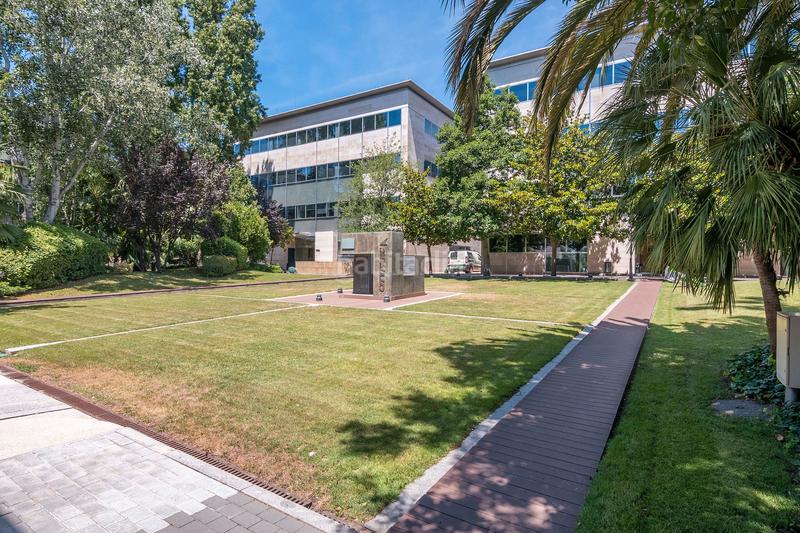 Foto e8bdb91f-bc71-4371-8c2d-2800f164cd37. Rent office space in Almeda - El Corte Inglés Cornellà de Llobregat