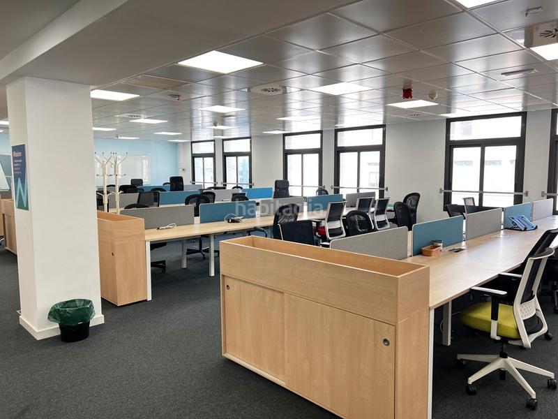 Foto 0c751d32-09e6-4963-b359-7b613fb1e6fc. Location bureau avec chauffage dans Gòtic Barcelona