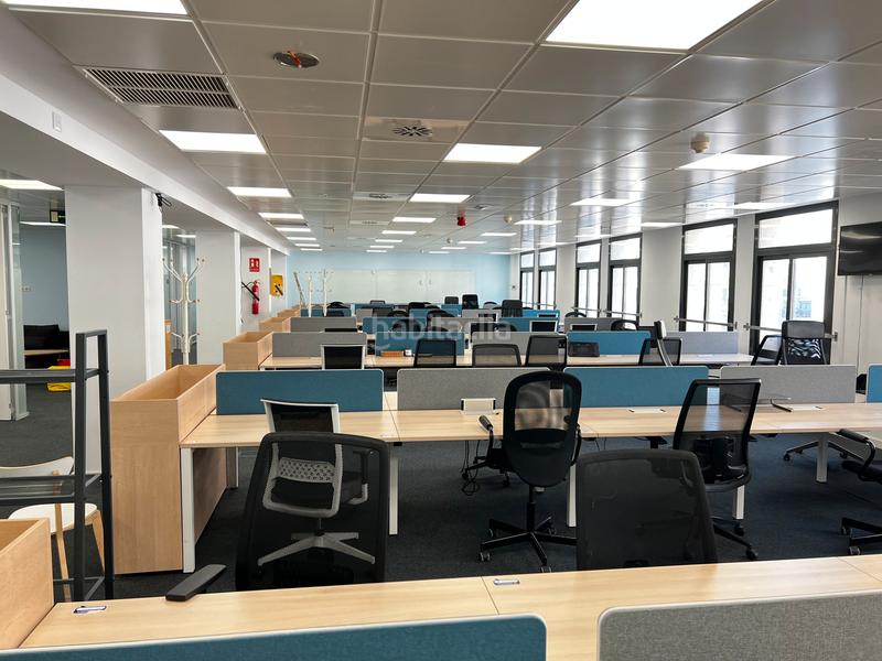 Foto 14886b6f-d6ad-49a5-bc9c-03a8113a8d87. Rent office space with heating in Gòtic Barcelona