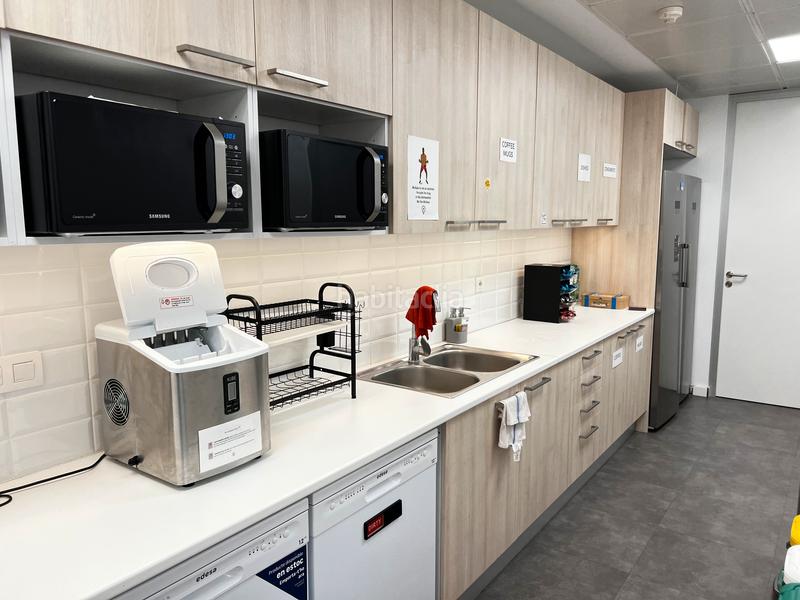 Foto feca328b-ff1f-42bf-b89d-7f67f60261b9. Rent office space with heating in Gòtic Barcelona