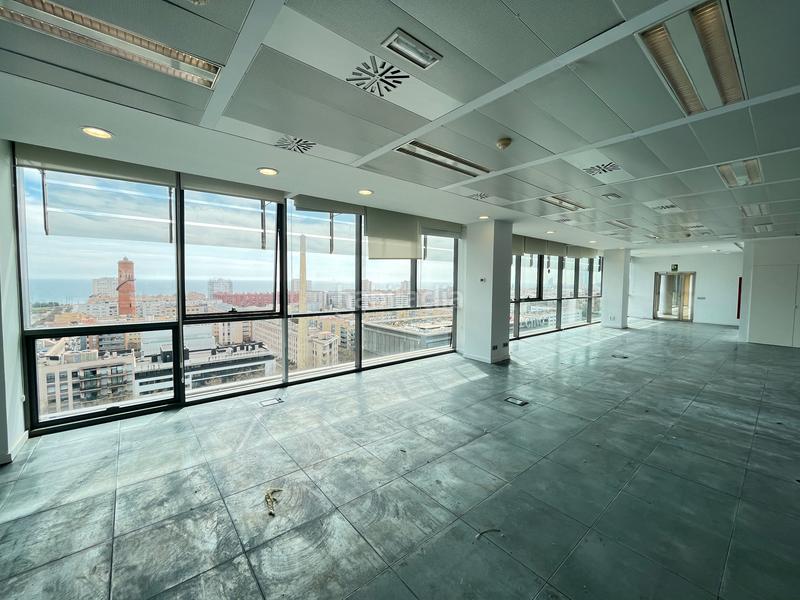 Foto c098ef74-24e5-41d5-ab72-2467ed268aa4. Rent office space with heating in Diagonal Mar i el Front Marítim del Poblenou Barcelona