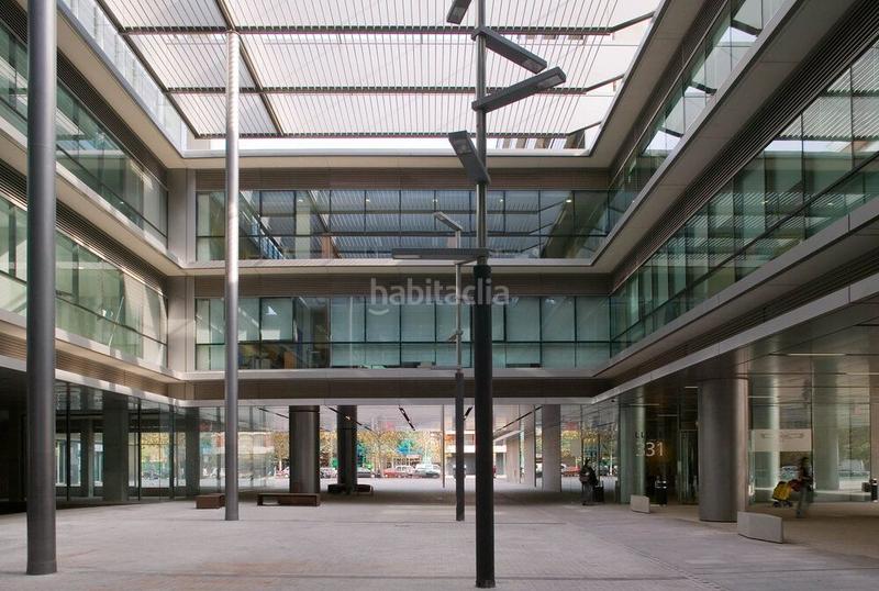 Foto f64d8b32-4eb7-4a1a-83c2-a16e5cd3006c. Rent office space with heating in Diagonal Mar i el Front Marítim del Poblenou Barcelona