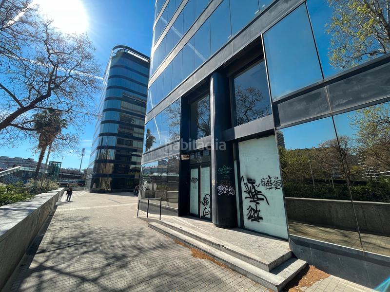 Foto 5d0802fa-2dca-4d87-9030-7526bfb8cdaa. Rent business premise in La Bordeta Barcelona