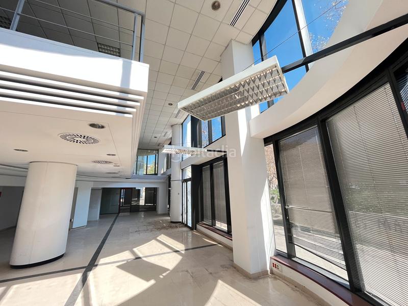 Foto ab2b4e08-9cd8-42fc-86cb-333c1c79edce. Alquiler local comercial en La Bordeta Barcelona