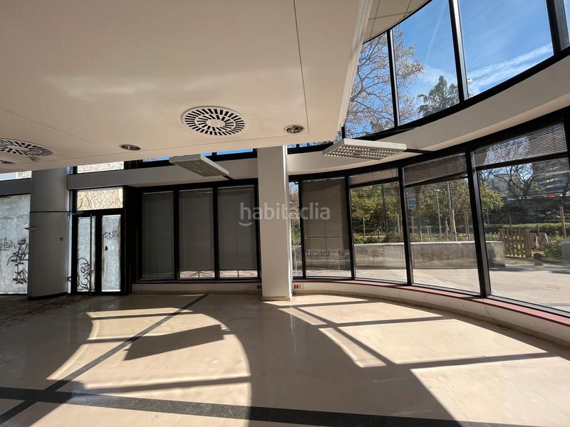 Foto f6920793-d0b4-4073-936a-61dba322c5e5. Alquiler local comercial en La Bordeta Barcelona