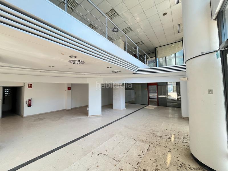 Foto 332c6c40-e96c-4342-b2fb-5fefdc357ec3. Location local commercial dans La Bordeta Barcelona