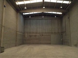 Alquiler Nave industrial  Carretera de barcelona. Nave industrial
