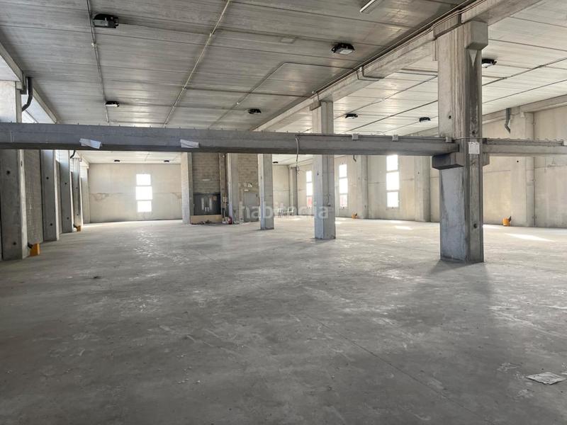 Foto 73ad601b-6faa-4d65-8370-622d41ef8dd0. Fabrikhalle in Provençals del Poblenou Barcelona