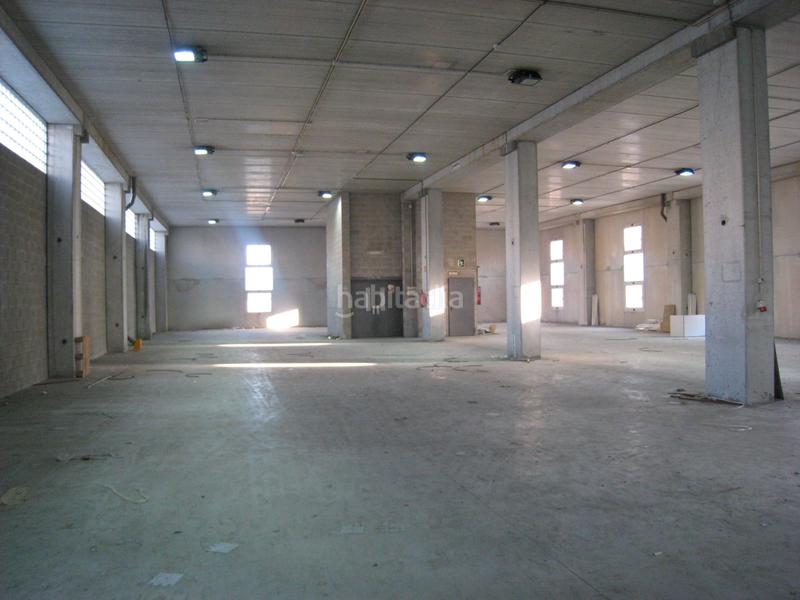 Foto b05a4fa8-1028-4327-bacd-a39351d90ac5. Fabrikhalle in Provençals del Poblenou Barcelona