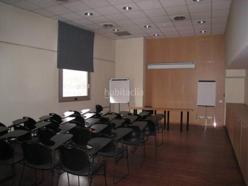 Foto b20a92be-79a7-4a65-996b-daa4c4f1840d. Fabrikhalle in Provençals del Poblenou Barcelona