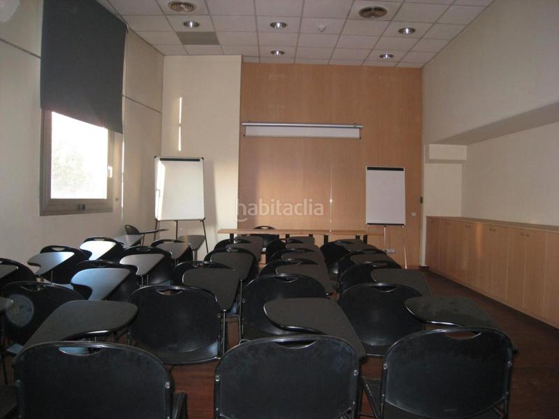 Foto b92c2fee-5980-41cf-b7ce-fafdf6d889ed. Fabrikhalle in Provençals del Poblenou Barcelona