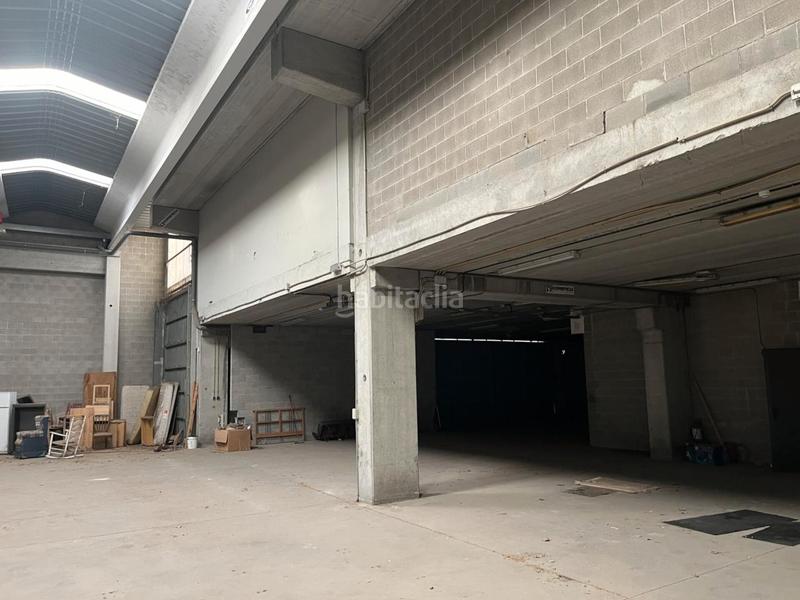 Foto fa959176-b396-4d7b-aee3-b50f52e7d9e9. Fabrikhalle in Provençals del Poblenou Barcelona