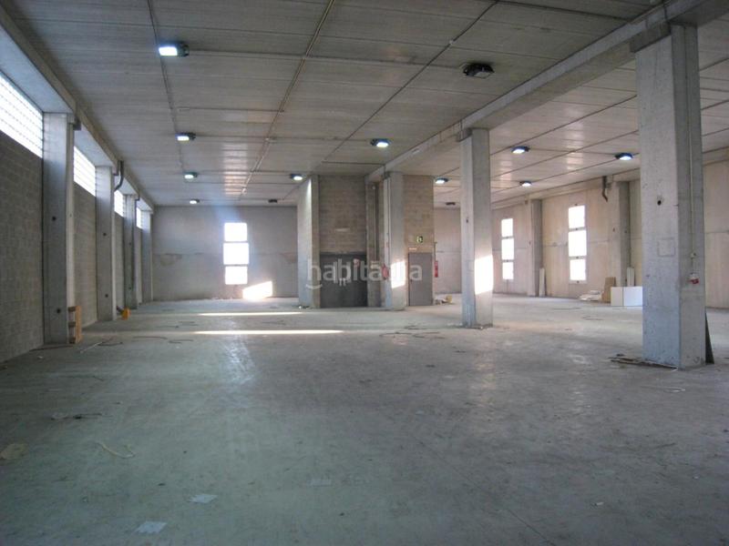 Foto faef9082-e58c-4b6e-88b3-8f0a2bb98b1d. Fabrikhalle in Provençals del Poblenou Barcelona