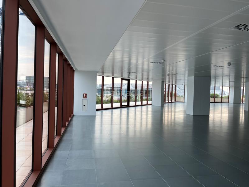 Foto 4f077ec6-47fd-42e9-8c71-bb5449d679b2. Rent office space with heating in El Parc i la Llacuna del Poblenou Barcelona