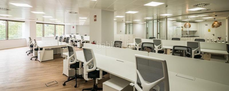 Foto 11764c96-98f0-4f05-ab10-b79c06a02efa. Miete büro mit heizung in El Parc i la Llacuna del Poblenou Barcelona